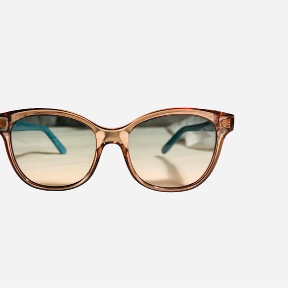 Salvatore Ferragamo SF834S Sunglasses - Picture 6 of 7